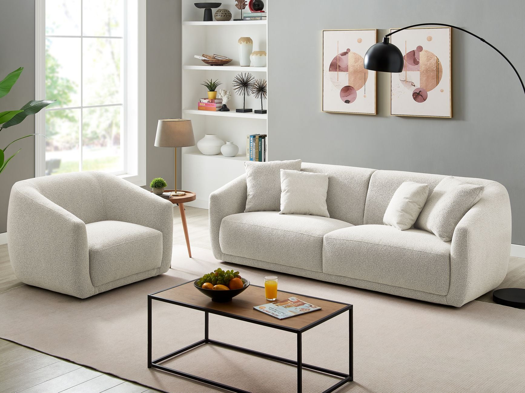 Stavelle Sofa