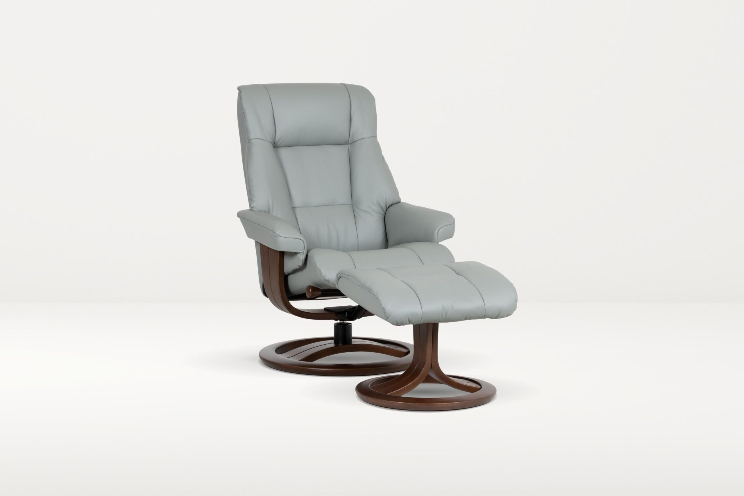 Magic Recliner in grace sandstone