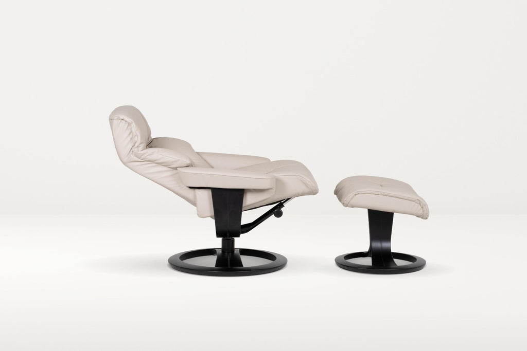 Magic Recliner in grace sandstone